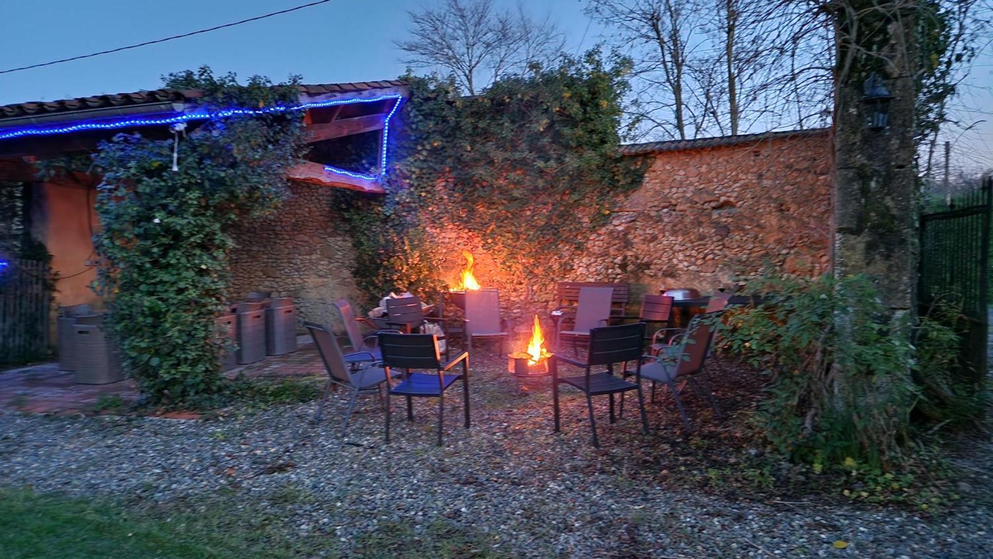 Ferienwohnung Le Peyroutet Cazaux-Villecomtal Exterior foto